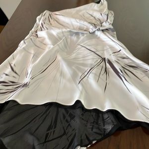 TRENDING SALE Halston Heritage black and print dress.In good condition, large.